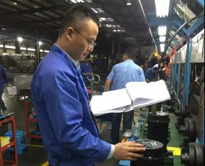 南方泵業(yè)員工鮑建德榮獲余杭區(qū)勞模榮譽(yù)稱(chēng)號(hào)，引領(lǐng)技術(shù)推廣新篇章